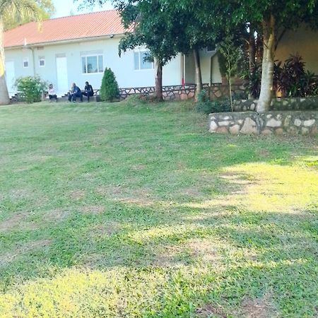 Airport Shoebill Hotel عنتيبي المظهر الخارجي الصورة