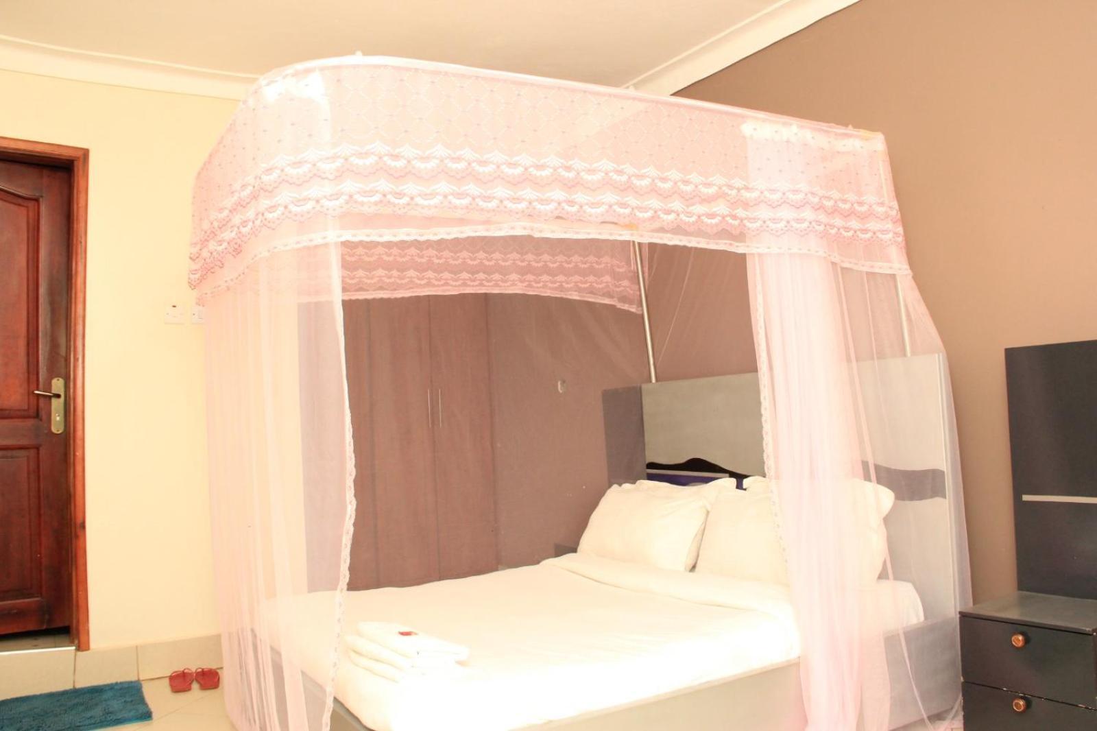 Airport Shoebill Hotel عنتيبي المظهر الخارجي الصورة