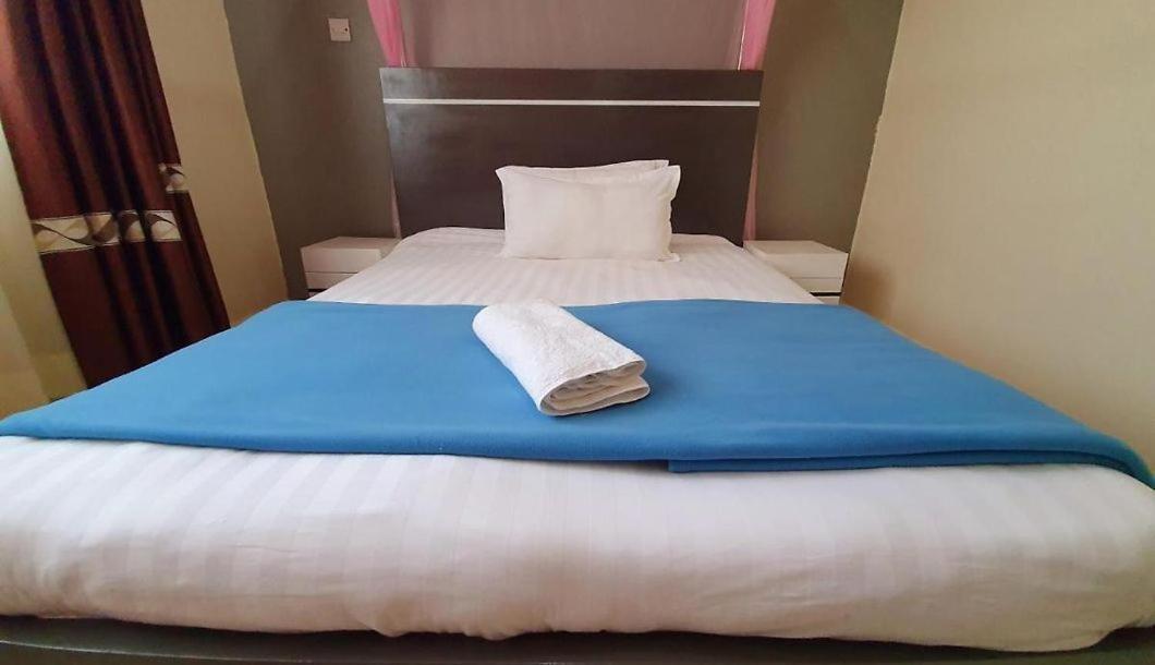 Airport Shoebill Hotel عنتيبي المظهر الخارجي الصورة
